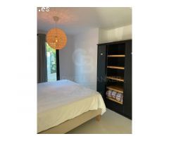 Dos casas con vistas al mar en Tarraula, Jávea - El encanto mediterráneo se