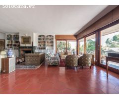 Exclusivo Chalet Independiente con Piscina Privada en Torrelodones