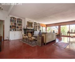 Exclusivo Chalet Independiente con Piscina Privada en Torrelodones