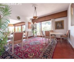 Exclusivo Chalet Independiente con Piscina Privada en Torrelodones