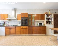 Exclusivo Chalet Independiente con Piscina Privada en Torrelodones