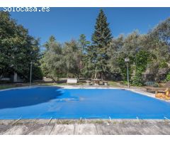Exclusivo Chalet Independiente con Piscina Privada en Torrelodones