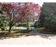 Exclusivo Chalet Independiente con Piscina Privada en Torrelodones