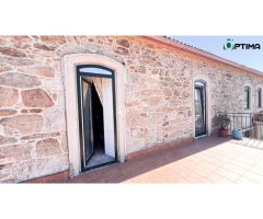 Casa de piedra en venta en el ayuntamiento de Vedra