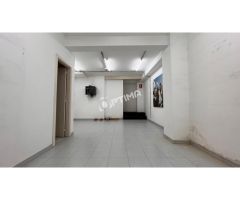Local comercial en el Ensanche Compostelano