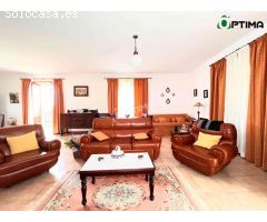 Casa de piedra con encanto, con piscina y hórreo a 20 minutos de Santiago de
