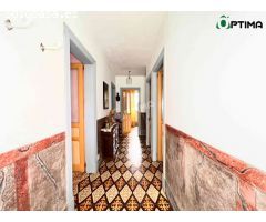 Casa de piedra con encanto, con piscina y hórreo a 20 minutos de Santiago de