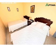 Casa de piedra con encanto, con piscina y hórreo a 20 minutos de Santiago de