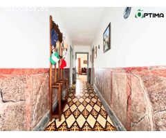 Casa de piedra con encanto, con piscina y hórreo a 20 minutos de Santiago de