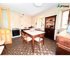 Casa de piedra con encanto, con piscina y hórreo a 20 minutos de Santiago de