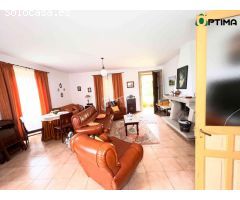 Casa de piedra con encanto, con piscina y hórreo a 20 minutos de Santiago de