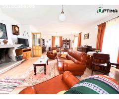 Casa de piedra con encanto, con piscina y hórreo a 20 minutos de Santiago de