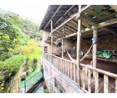 Casa de piedra con encanto, con piscina y hórreo a 20 minutos de Santiago de