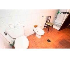 Casa de piedra con hórreo y finca en ayuntamiento de Silleda