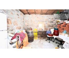 Casa de piedra con hórreo y finca en ayuntamiento de Silleda