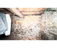 Casa de piedra con hórreo y finca en ayuntamiento de Silleda