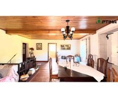 Casa de piedra con hórreo y finca en ayuntamiento de Silleda