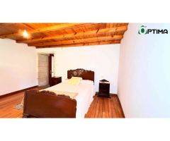 Casa de piedra con hórreo y finca en ayuntamiento de Silleda