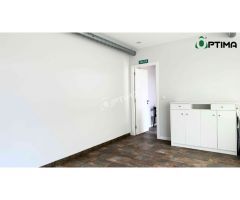 Local comercial acondicionado para oficinas en barrio de Vista Alegre, Santiago