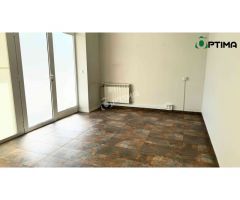 Local comercial acondicionado para oficinas en barrio de Vista Alegre, Santiago