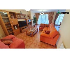 Chalet adosado en urbanización La Torre, ayuntamiento de Sanxenxo