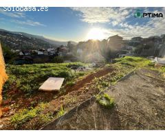 Solar y proyecto de chalé, con documentación y licencia de obra en casco urbano