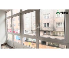 Piso muy céntrico en ayuntamiento de Ribeira