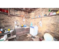 Casa de piedra para rehabilitar en ayuntamiento de El Pino
