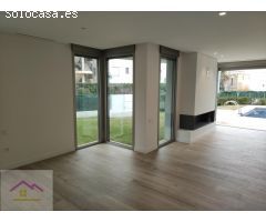 VIVIENDA FAMILIAR CON JARDIN Y PISCINA PRIVADA
