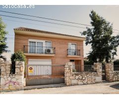 Chalet con piscina en el centro de Alcossebre