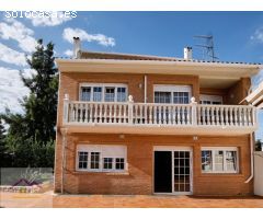 Chalet con piscina en el centro de Alcossebre
