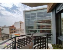 GRAN OPORTUNIDAD APARTAMIENTO FRENTE AL AYUTAMIENTO