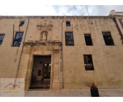 GRAN OPORTUNIDAD CASA CON RESTAURANTE.