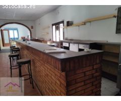 GRAN OPORTUNIDAD CASA CON RESTAURANTE.