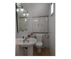 IDEAL PARA UNA GRAN FAMILIA PARA VIVIR EN UNA ZONA TRANQUILA CON FACIL ACCESO A