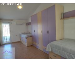 IDEAL PARA UNA GRAN FAMILIA PARA VIVIR EN UNA ZONA TRANQUILA CON FACIL ACCESO A