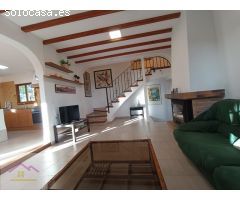 CHALET INDEPENDIENTE CON TERRENO Y PISCINA PRIVADA