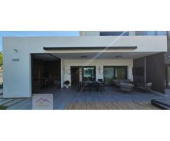 Chalet en venta .