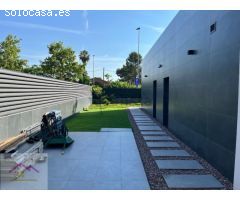 Chalet en venta .