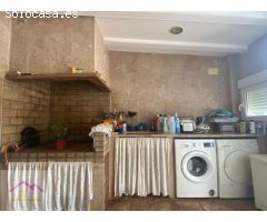 CHALET PAREADO ZONA DE LAS FUENTES