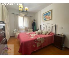 CHALET PAREADO ZONA DE LAS FUENTES