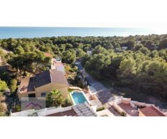 Chalet independiente cerca del mar en plena naturaleza