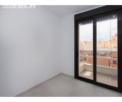 ¡Oportunidad única a 100 metros de la Playa del Cura!