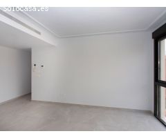 ¡Oportunidad única a 100 metros de la Playa del Cura!