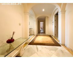 Amplio apartamento de 3 dormitorios en alquiler en Magna Marbella, Nueva