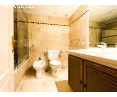 Amplio apartamento de 3 dormitorios en alquiler en Magna Marbella, Nueva