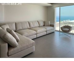 Moderno apartamento de lujo con impresionantes vistas al mar en venta en Cumbre