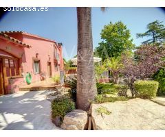 MAGNÍFICA FINCA CON 3 PROPIEDADES INDEPENDIENTES Y GRAN JARDÍN.