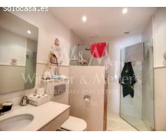 MAGNÍFICA FINCA CON 3 PROPIEDADES INDEPENDIENTES Y GRAN JARDÍN.