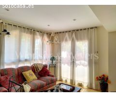 MAGNÍFICA FINCA CON 3 PROPIEDADES INDEPENDIENTES Y GRAN JARDÍN.